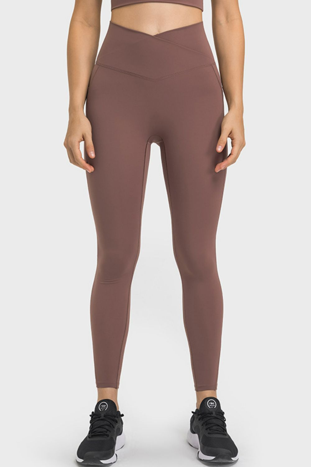 Millennia V-Waist Yoga Leggings with Pockets - Ladyez