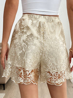 Lace Scalloped Hem Elastic Waist Shorts