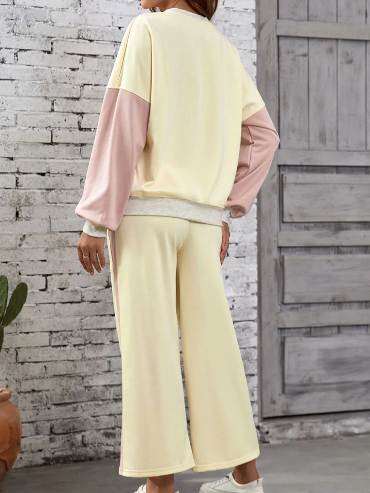 Color Block Round Neck Top and Pants Set