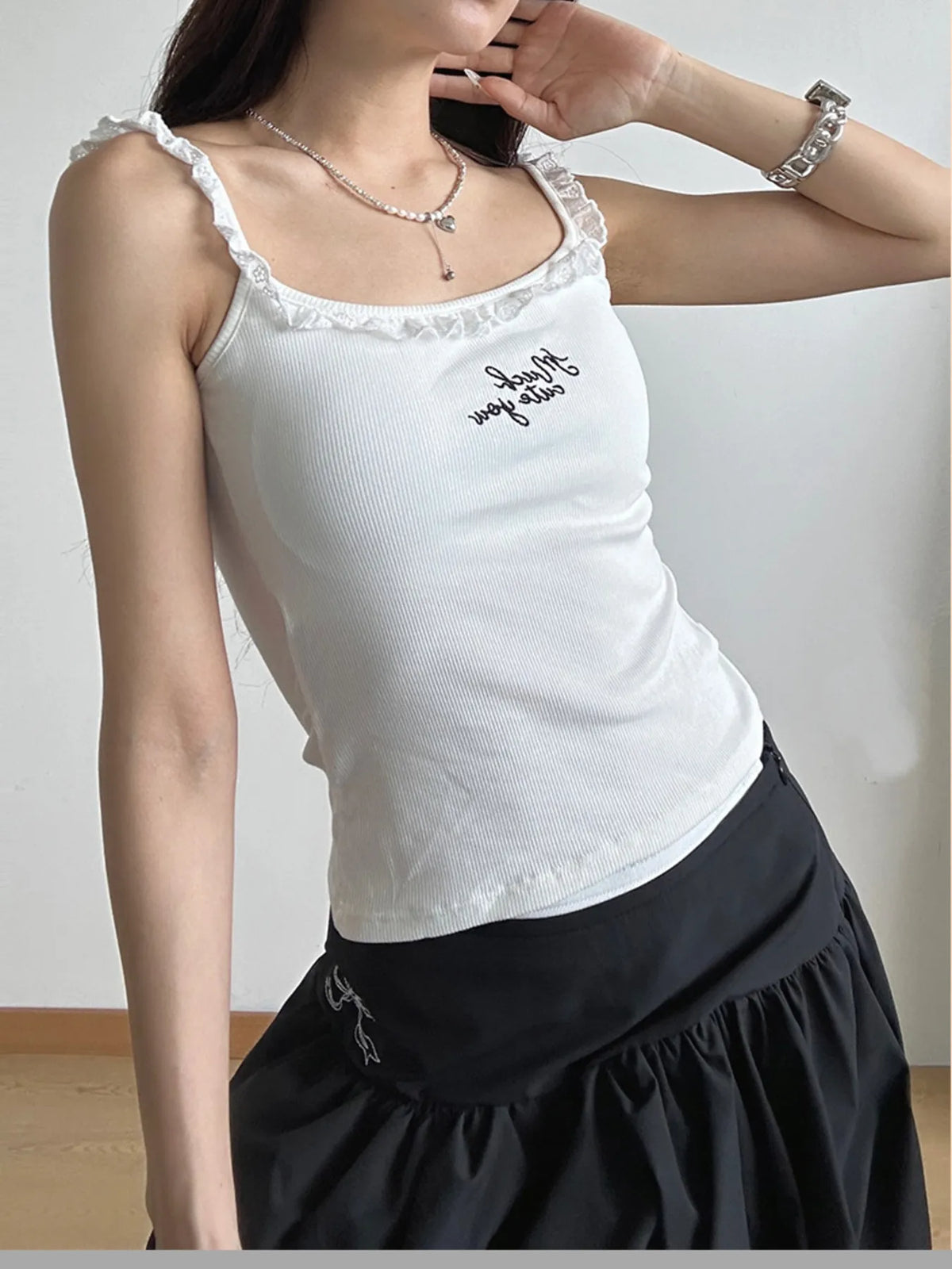 Lace Detail Scoop Neck Cami - Ladyez