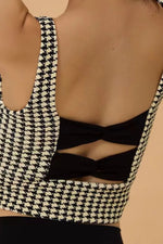 Crisscross Back Houndstooth Active Bra - Ladyez