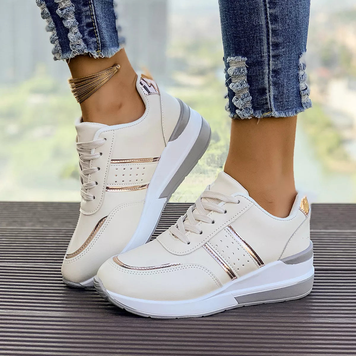 Round Toe Lace Up Sneakers