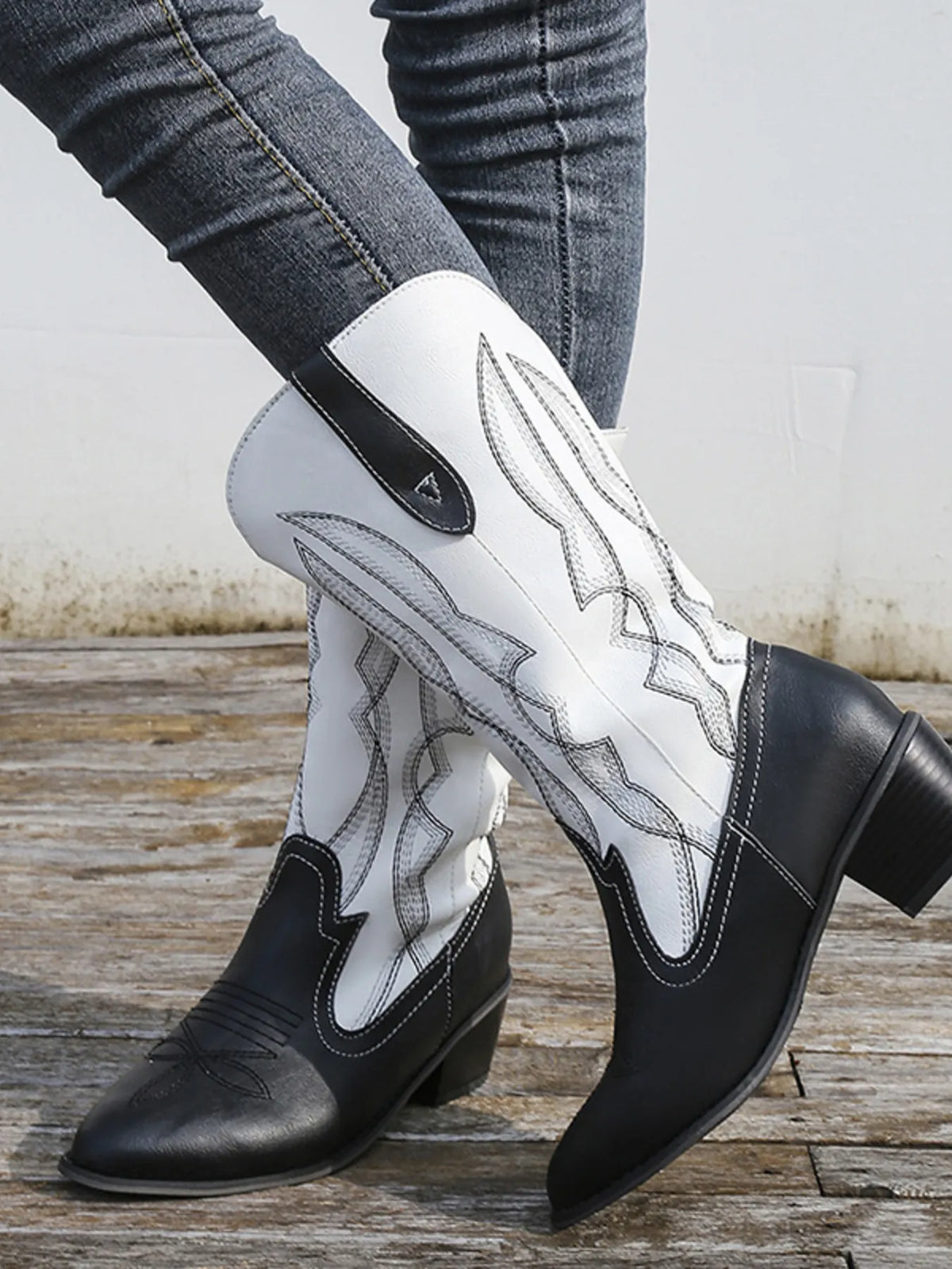 Western Embroidered Cowgirl Boots - Ladyez