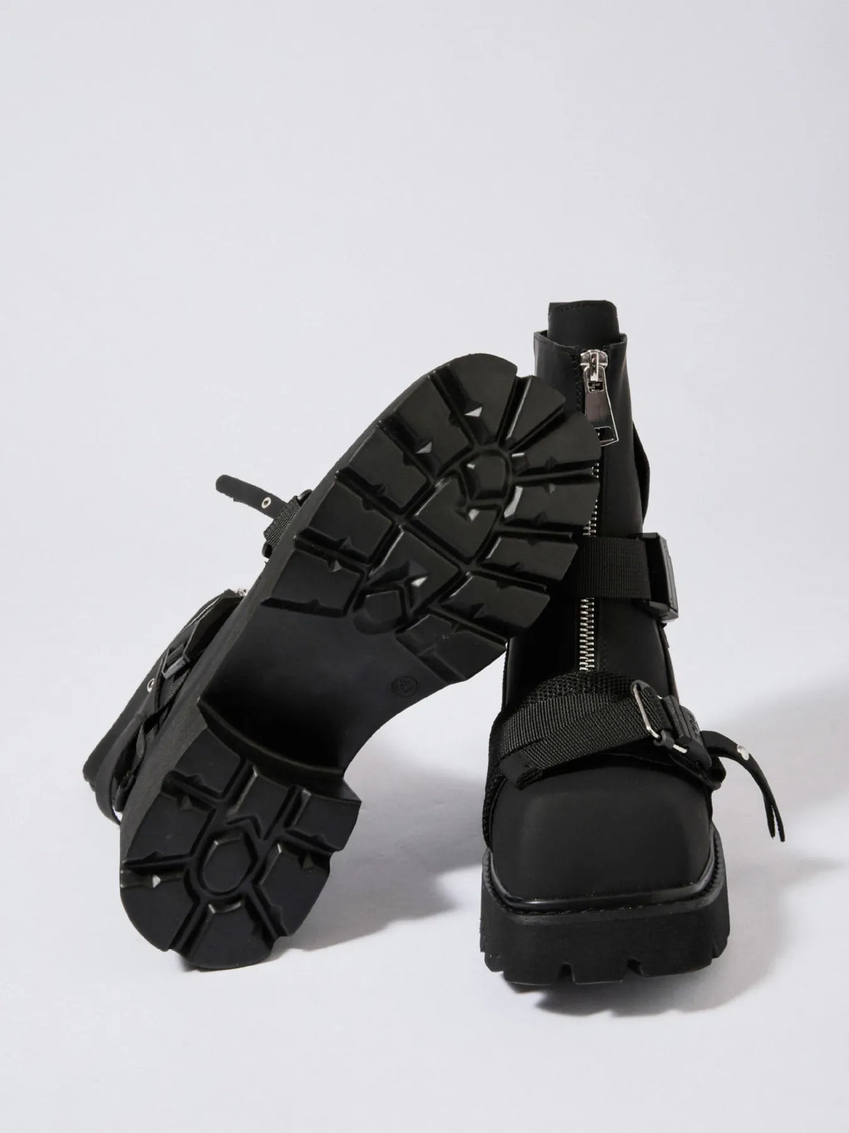 Chunky Platform Boots with Buckle Straps and Front Zip - Ladyez