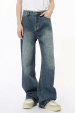 Mid Rise Wide Leg Jeans with Pockets