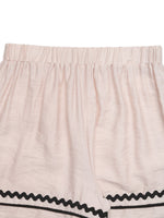 Elastic Waist Wavy Trim Casual Shorts
