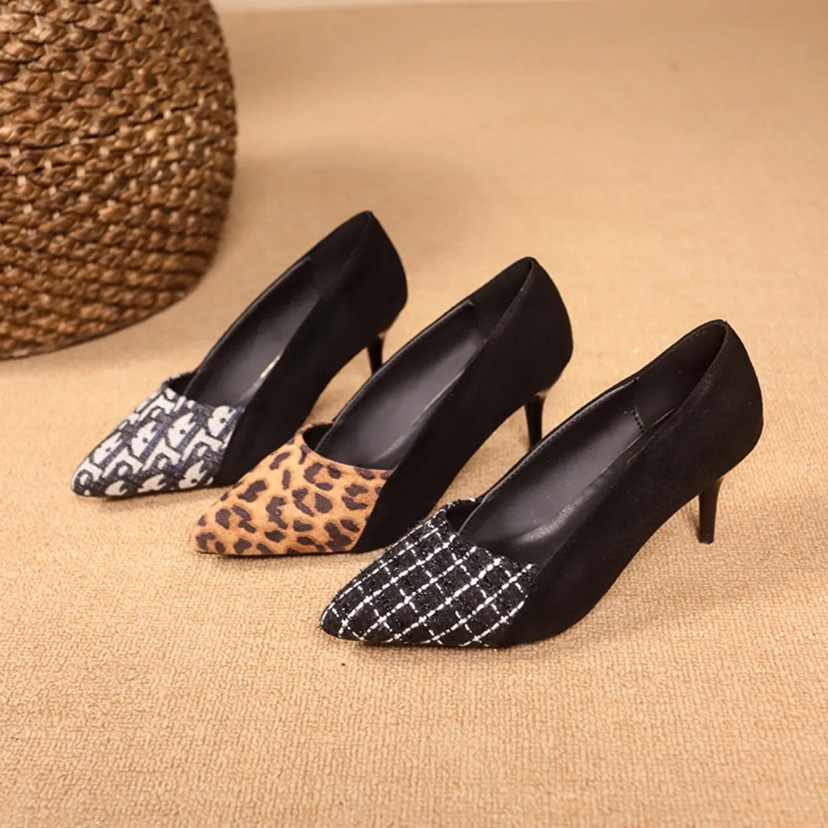 Point Toe Suede Pumps