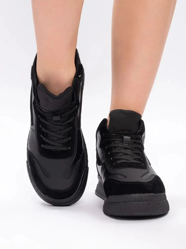Audrey Sneakers: Stylish and Comfortable Footwear