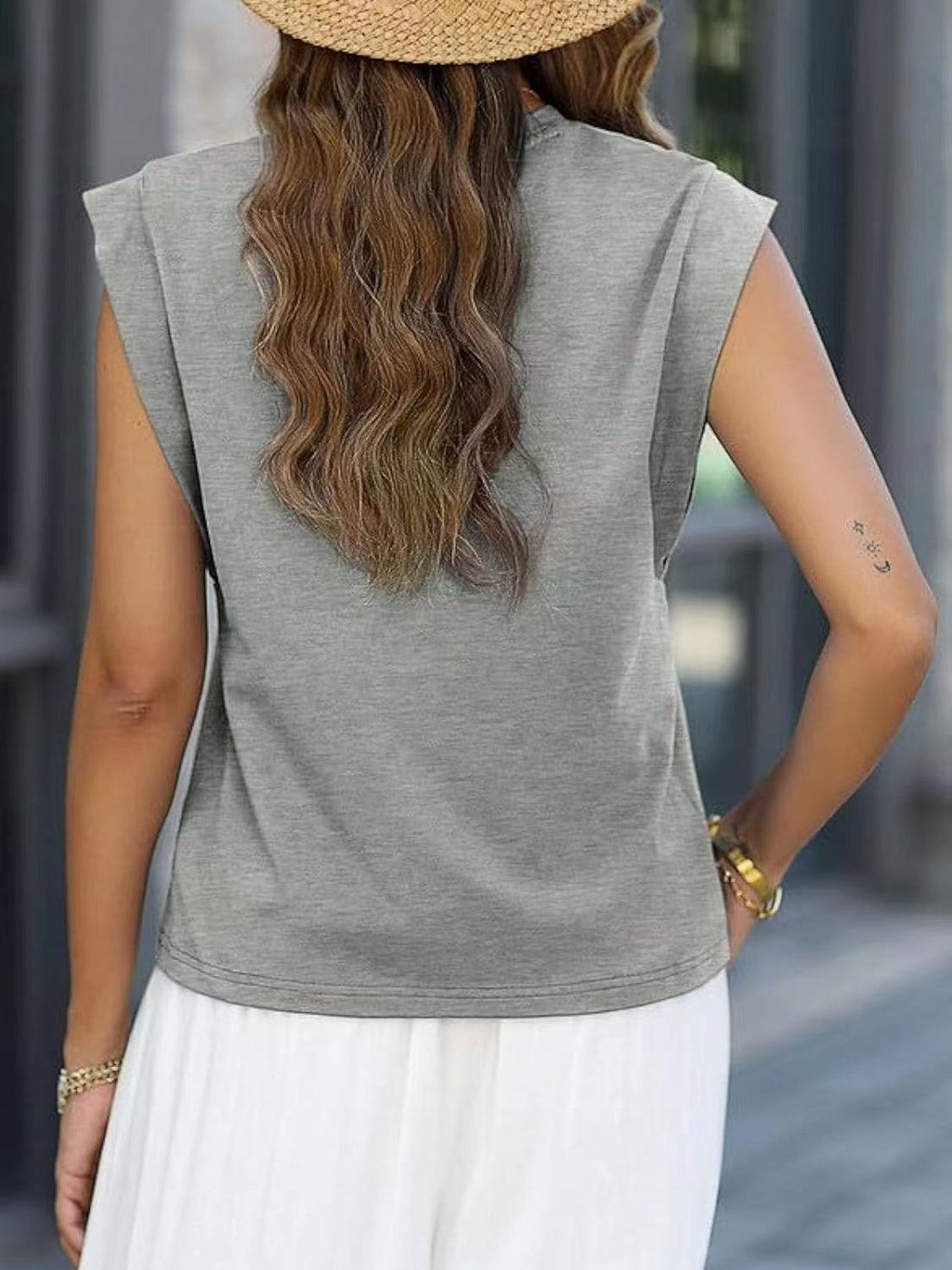 Florira Round Neck Cap Sleeve T-Shirt - Ladyez