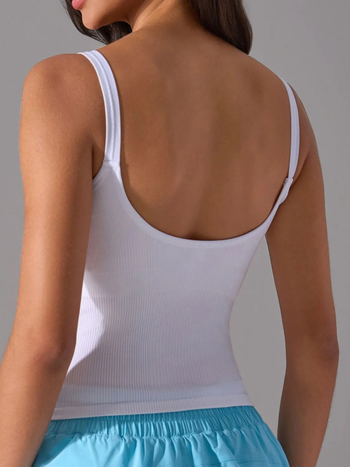 Scoop Neck Active Tank with Detachable Chest Pads - Ladyez