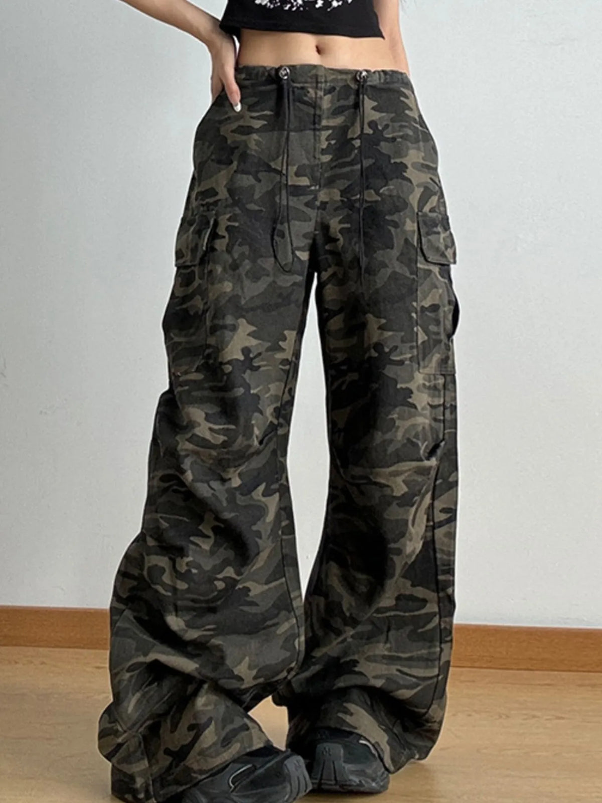 Drawstring Camouflage Cargo Wide Leg Jeans - Ladyez