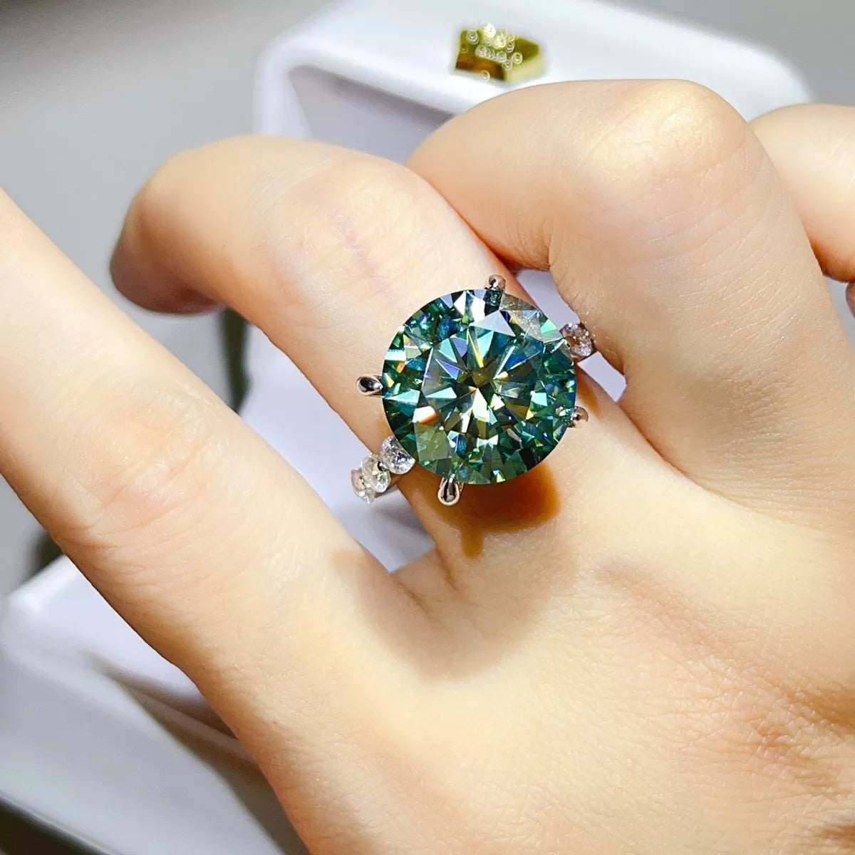 10 Carat 925 Sterling Silver Moissanite Ring