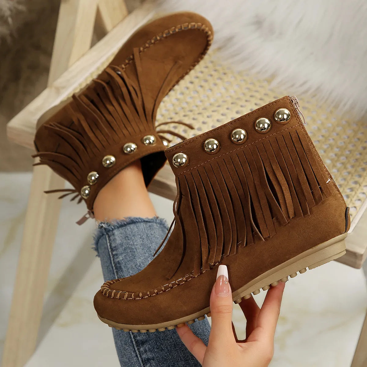 Round Toe Platform Boots - Ladyez
