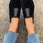 Round Toe Breathable Sneakers