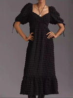 Textured Sweetheart Neck Short Sleeve Dress
