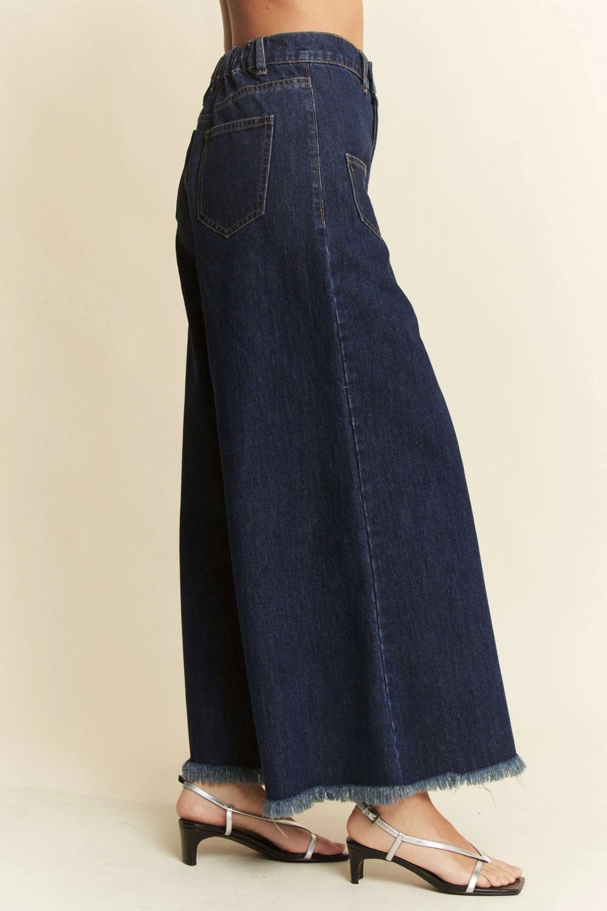 Davi & Dani Patch Pocket Wide Leg Culotte Jeans - Ladyez