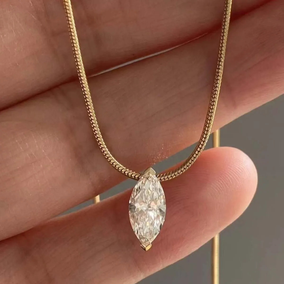 1 Carat Moissanite 925 Sterling Silver Necklace - Ladyez