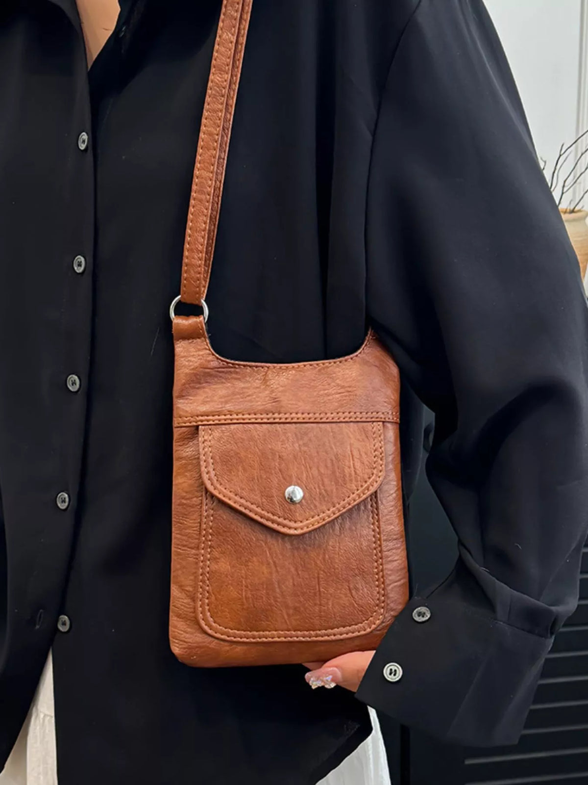 Adjustable Strap Leather Crossbody Bag