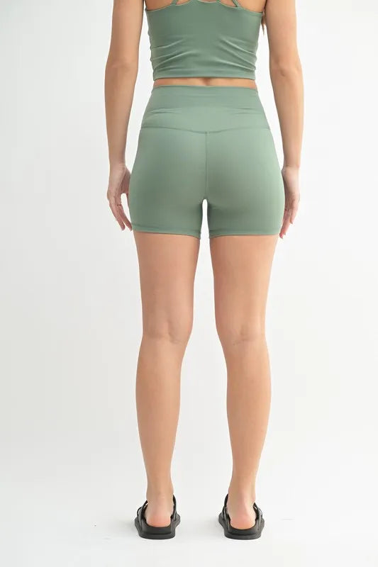 MONO B Venice Cloud Light Contour Biker Shorts - Ladyez