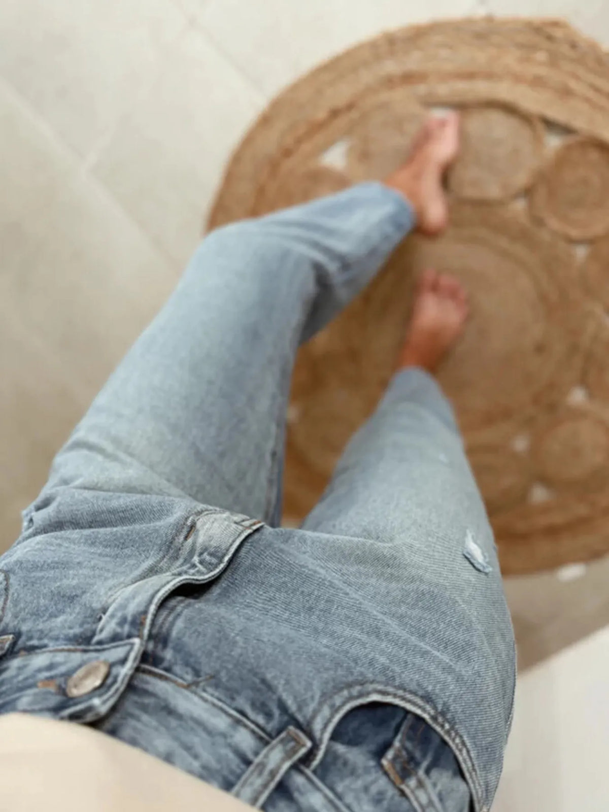 Distressed Ankle-length Straight Jeans - Ladyez