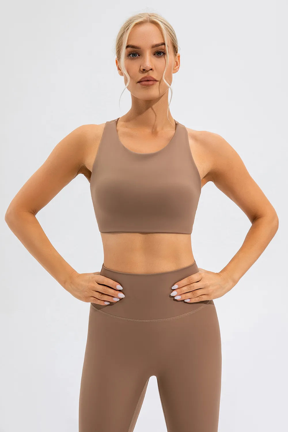 Round Neck Cutout Cropped Active Tank - Ladyez