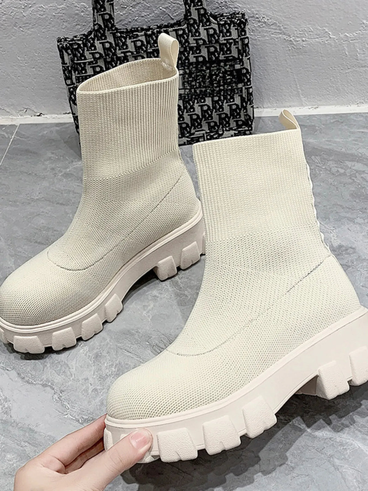 Round Toe Platform Boots - Ladyez
