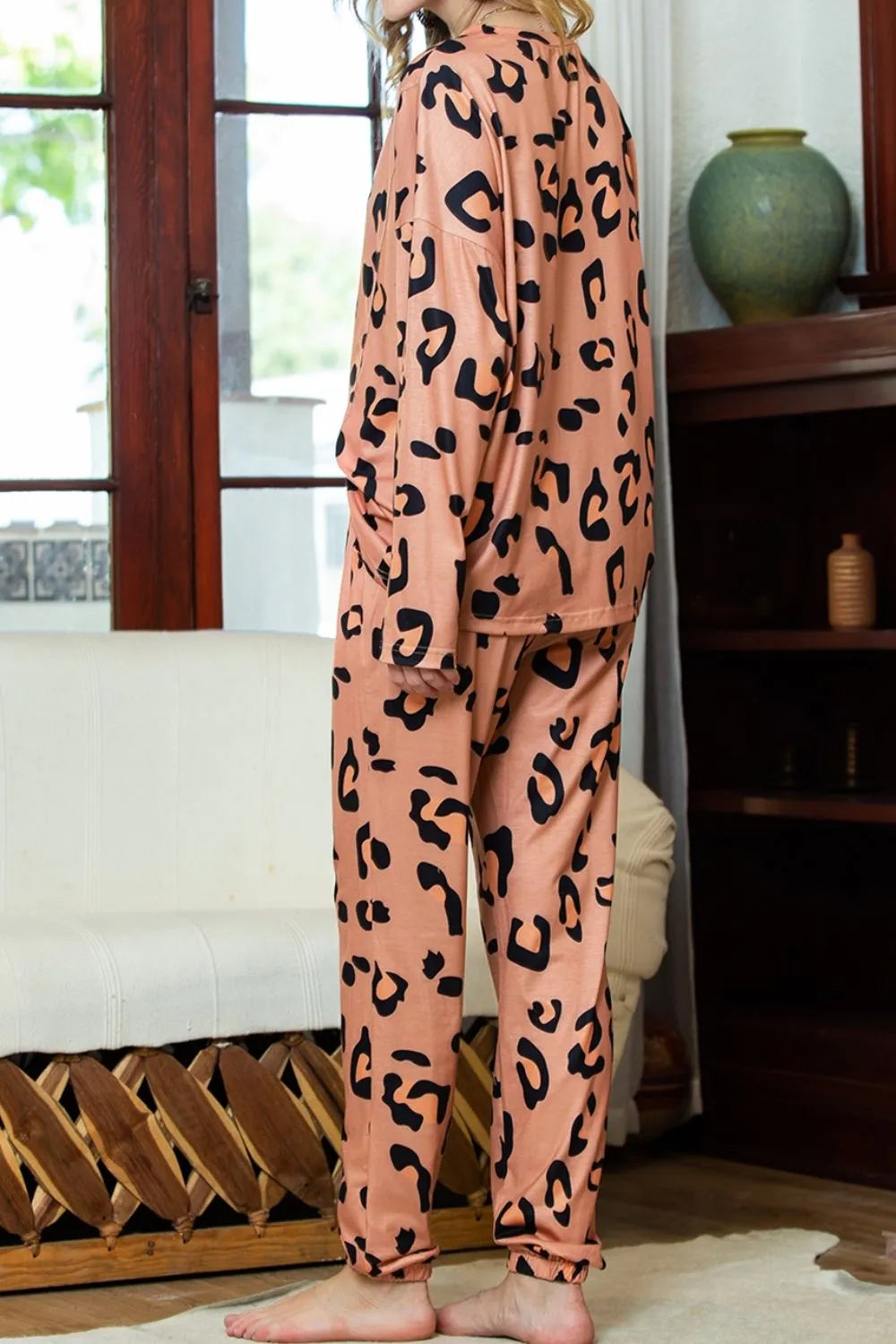 Leopard Round Neck Top and Drawstring Pants Lounge Set - Ladyez