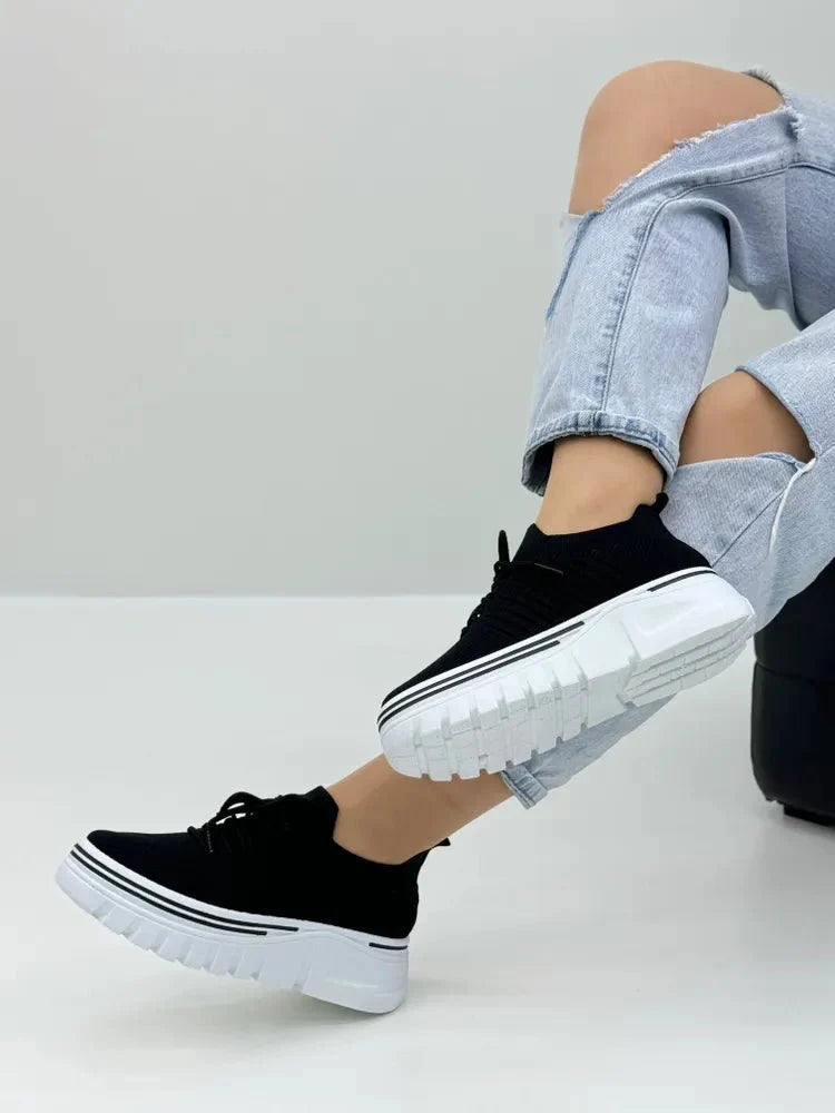 Caroline Sneakers: Stylish Comfort for Every Step