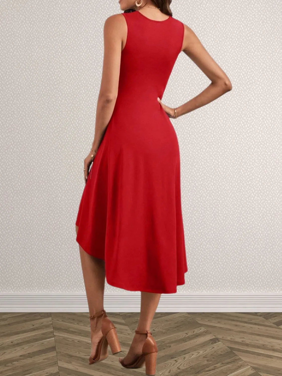 Ruched Round Neck Sleeveless Dress - Ladyez