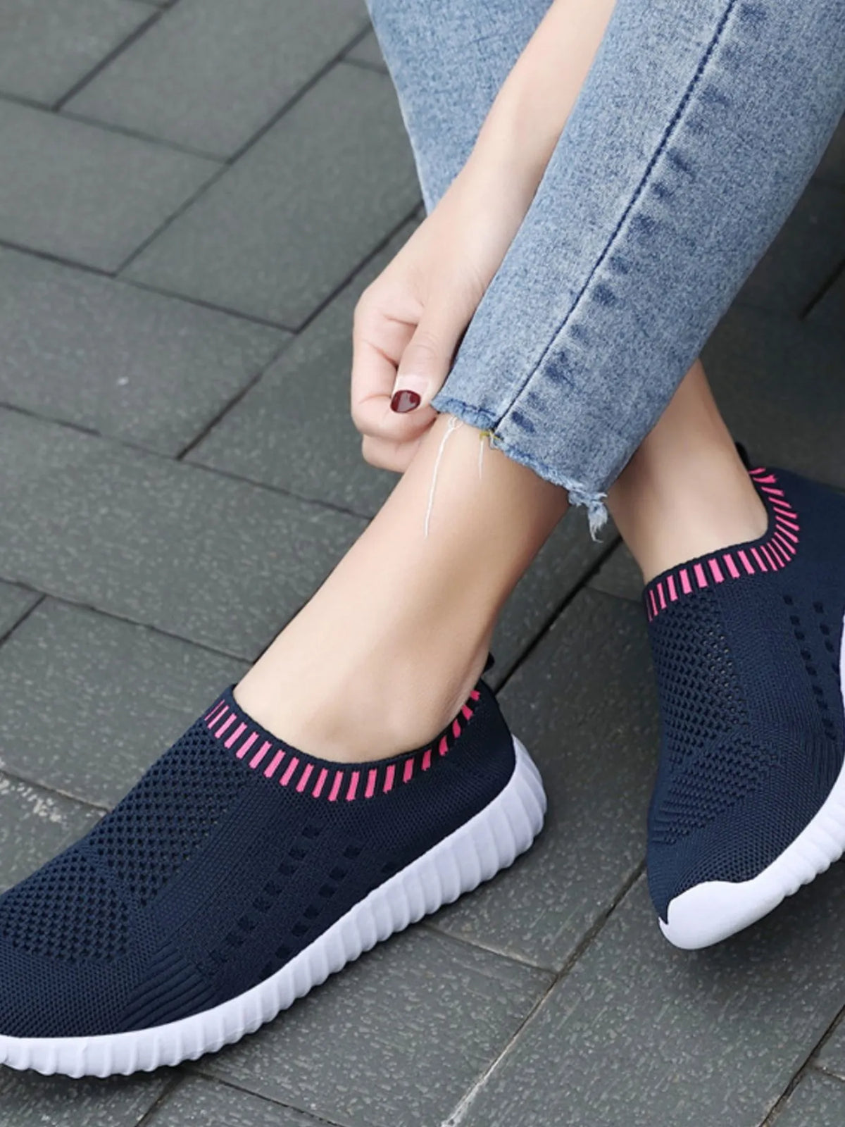 Breathable Mesh Round Toe Slip-Ons - Ladyez