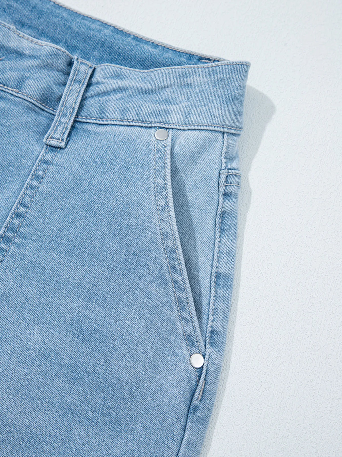 High Rise Barrel Relaxed Patch Pocket Jeans - Ladyez