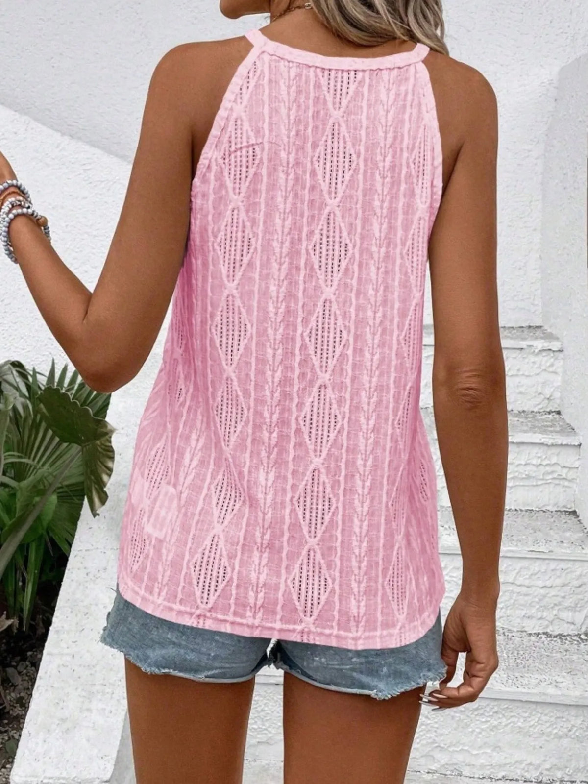 Textured Round Neck Tank - Ladyez