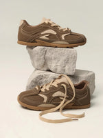 Claire Sneakers for a Chic Look