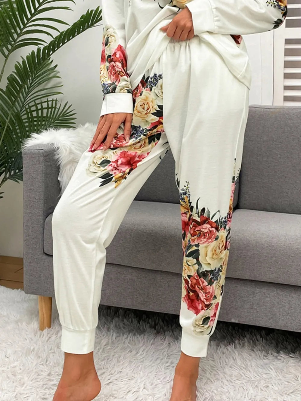 Shiny Printed Round Neck Top and Pants Lounge Set - Ladyez