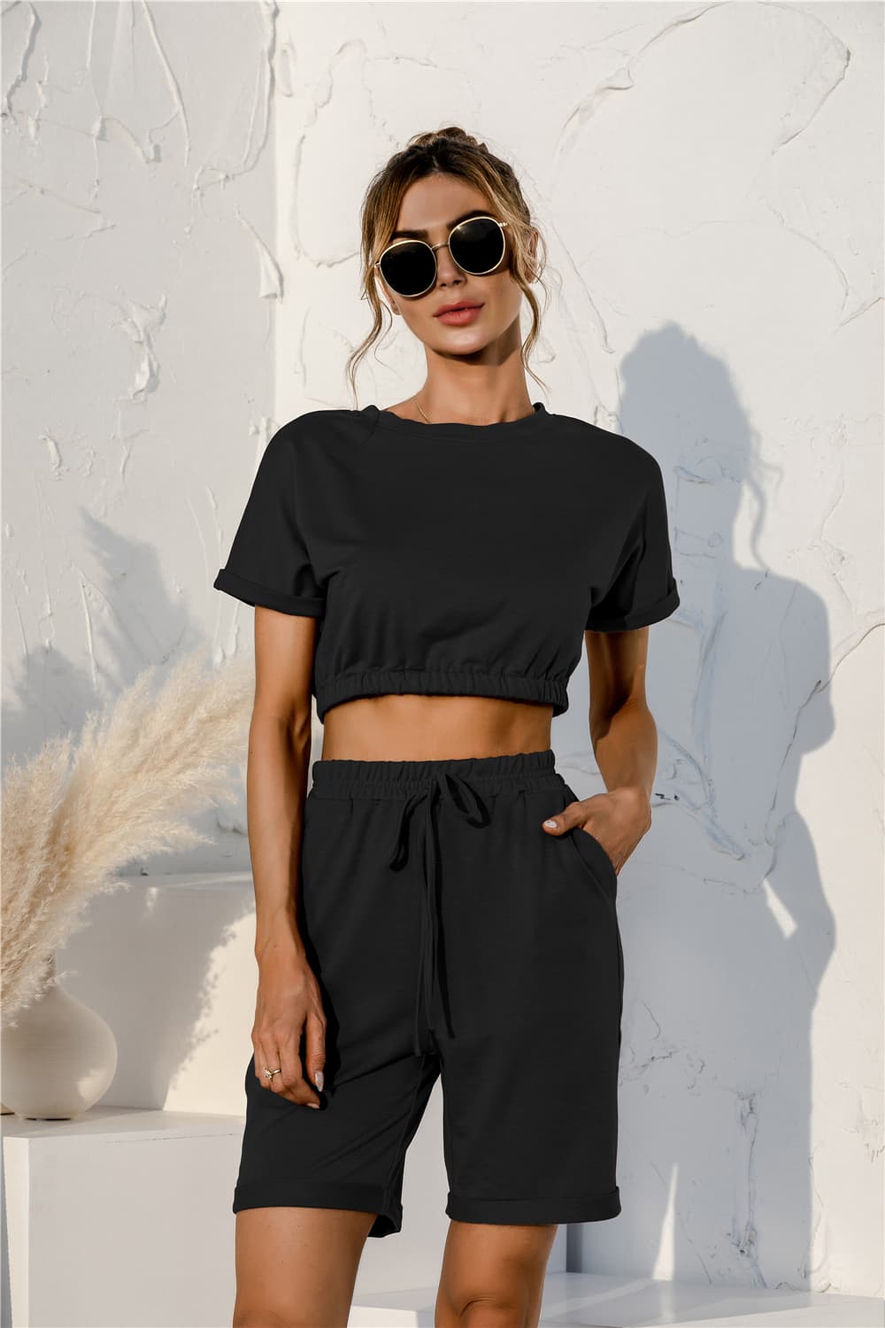 Short Sleeve Cropped Top and Drawstring Shorts Lounge Set - Ladyez