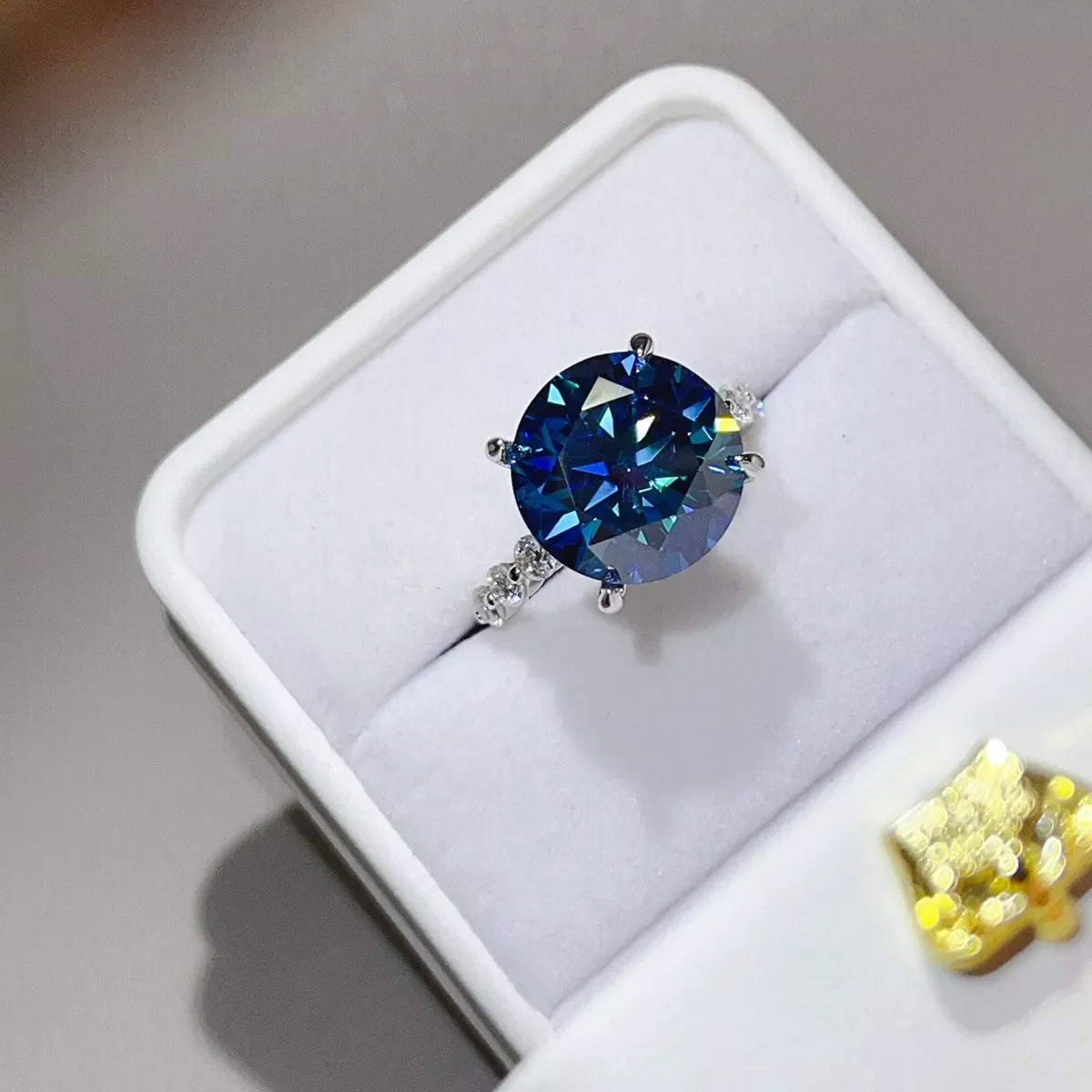 10 Carat 925 Sterling Silver Moissanite Ring