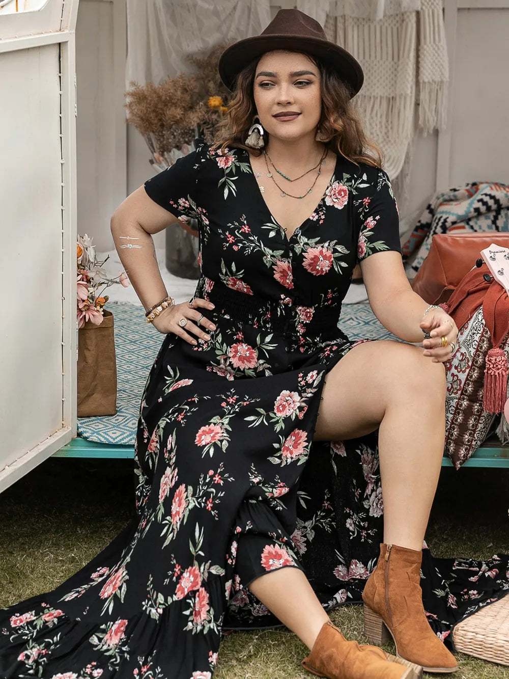 Plus Size Button Detail Printed V-Neck Short Sleeve Maxi Dress