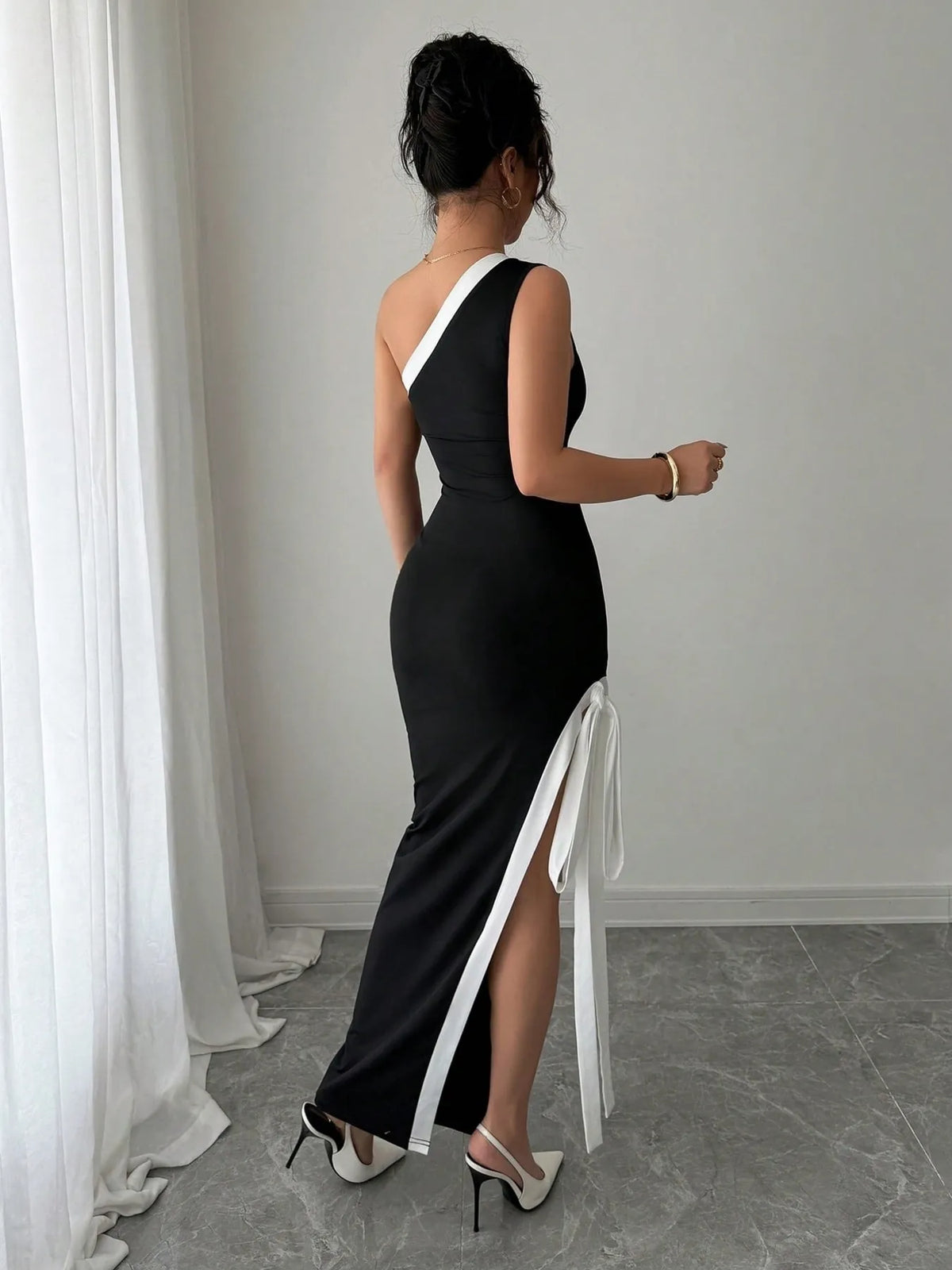 Slit Contrast Trim One-Shoulder Dress - Ladyez