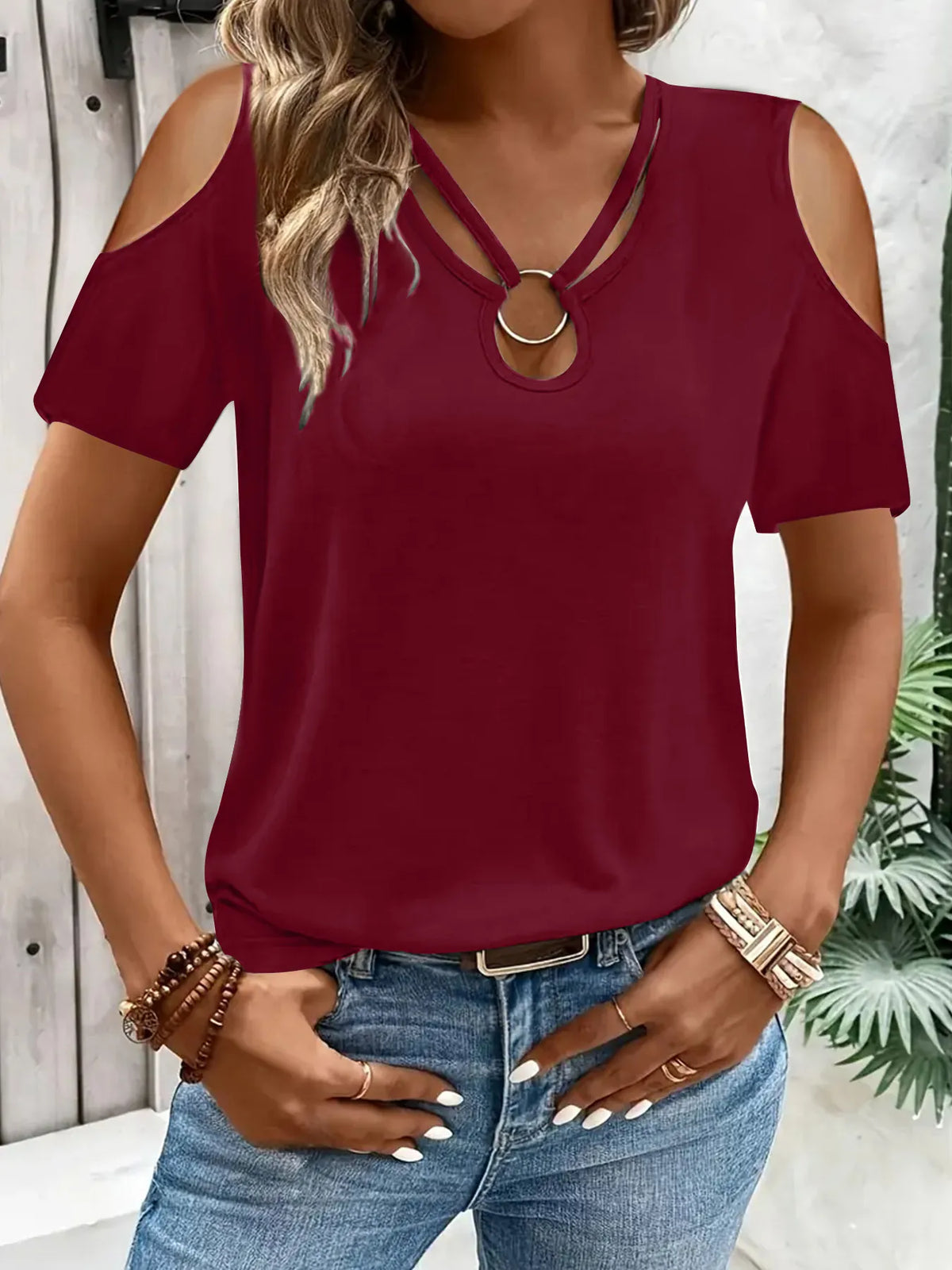 Cold Shoulder T-Shirt with Metal Ring Detail - Ladyez