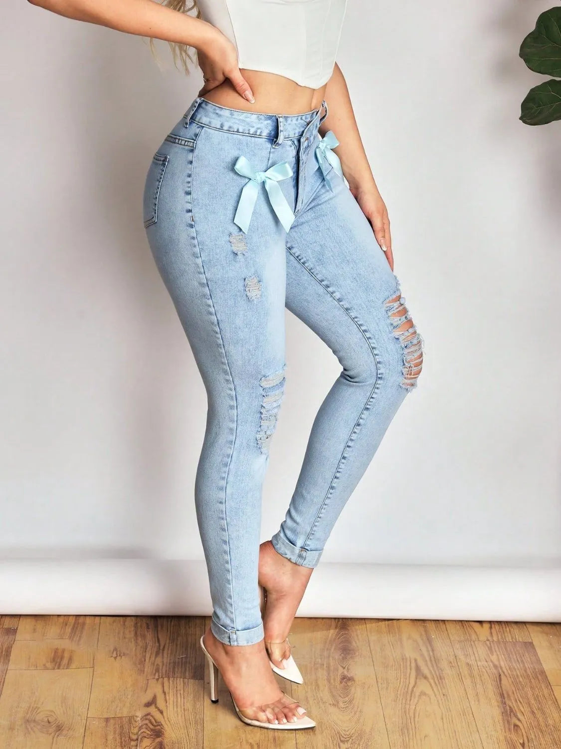 Bow Distressed Skinny Jeans - Ladyez