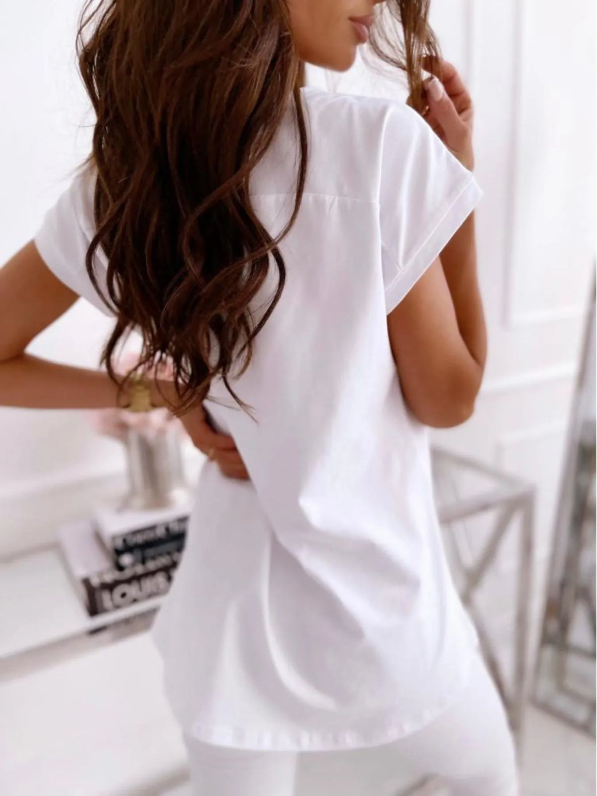 V-Neck Short Sleeve T-Shirt - Ladyez