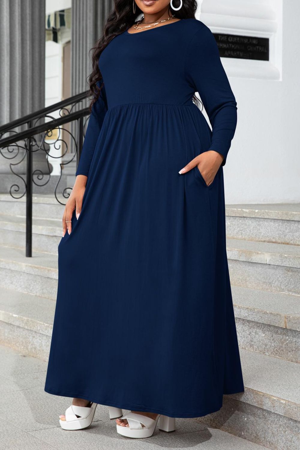 Plus Size Round Neck Long Sleeve Maxi Dress with Pockets - Ladyez