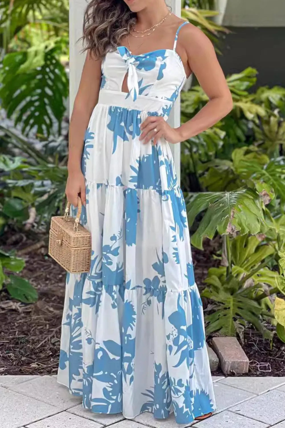 Cut-Out Sweetheart Neck Maxi Dress - Ladyez
