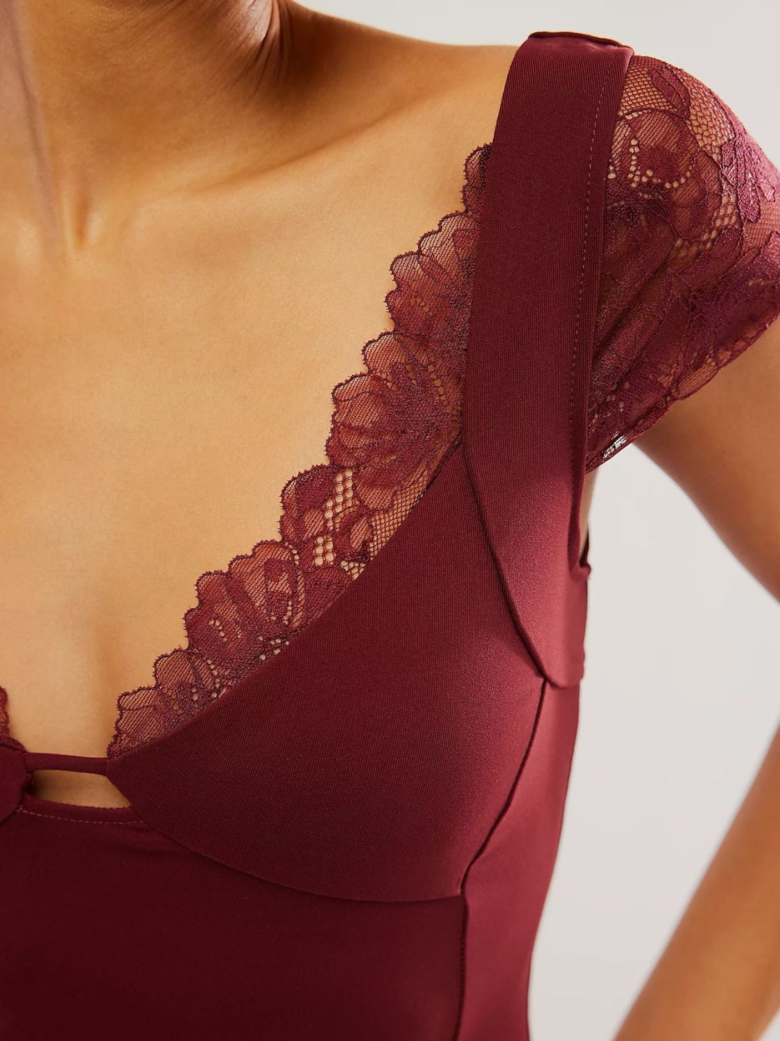 Lace Detail V-Neck Cap Sleeve Top - Ladyez