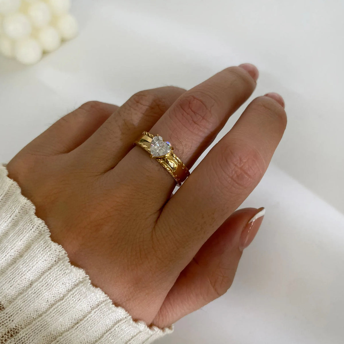 18K Gold-Plated Heart Zircon Ring - Ladyez