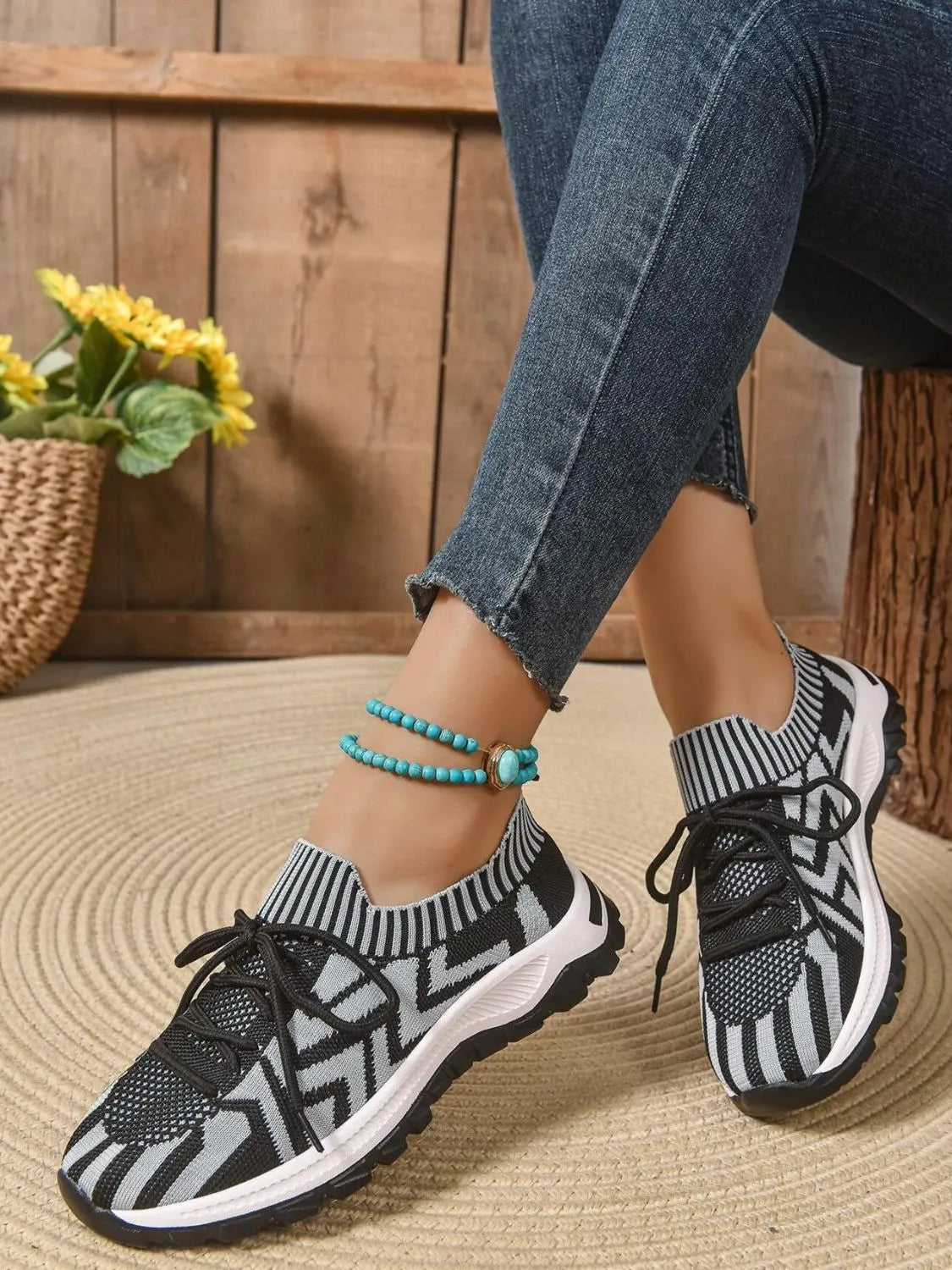 Mesh Knit Lace Up Athletic - Ladyez