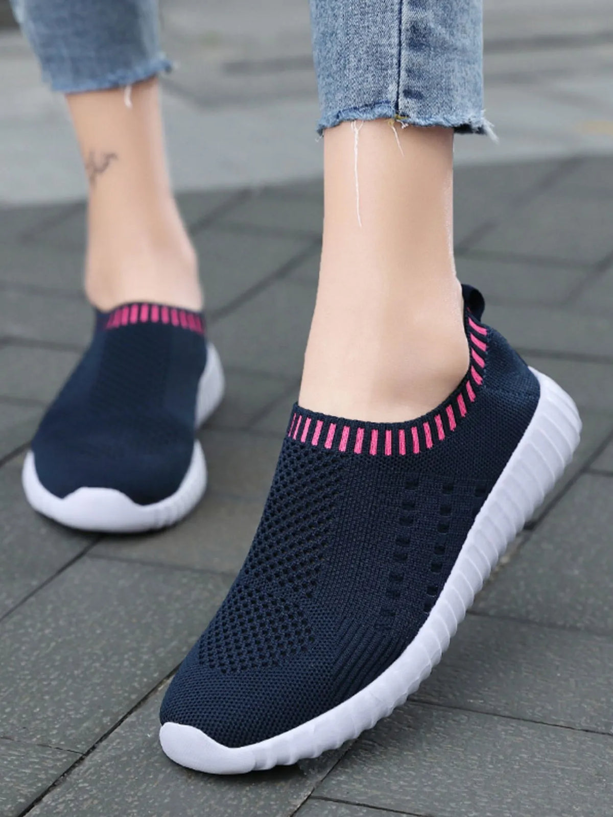 Breathable Mesh Round Toe Slip-Ons - Ladyez