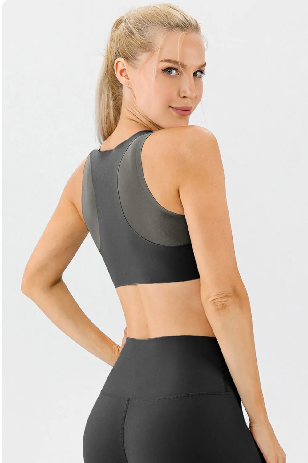 Round Neck Wide Strap Active Bra - Ladyez