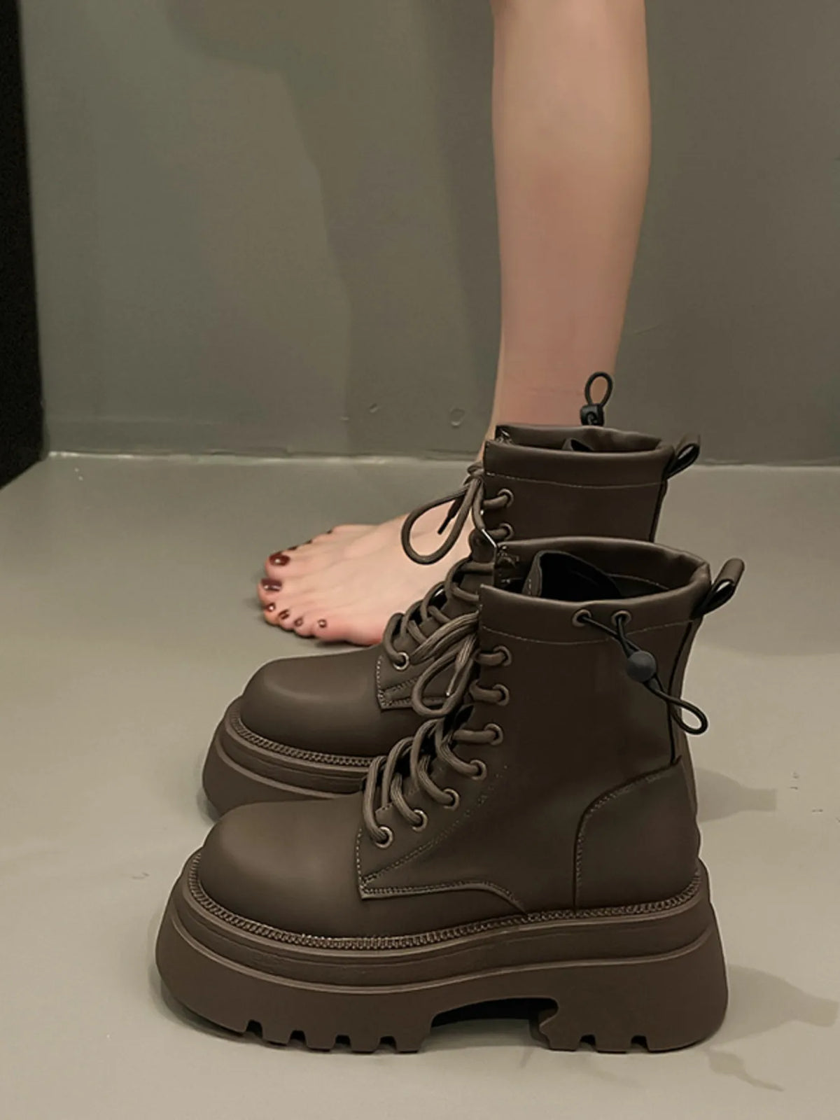Lace Up Platform Boots - Ladyez