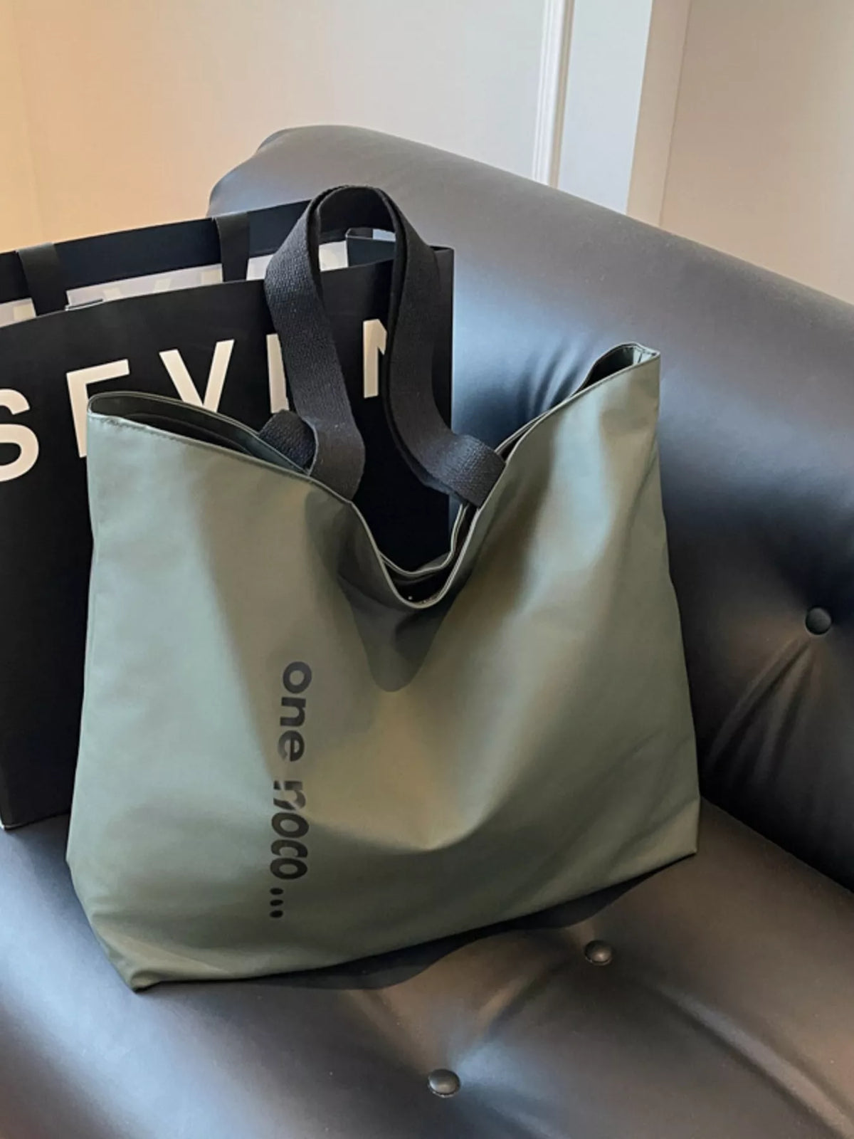 Large Capacity Shoulder Bag